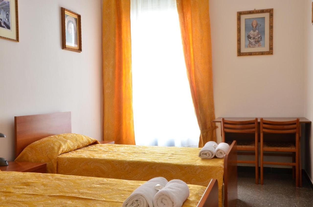 Casa Per Ferie Jpii Dom Polski روما المظهر الخارجي الصورة