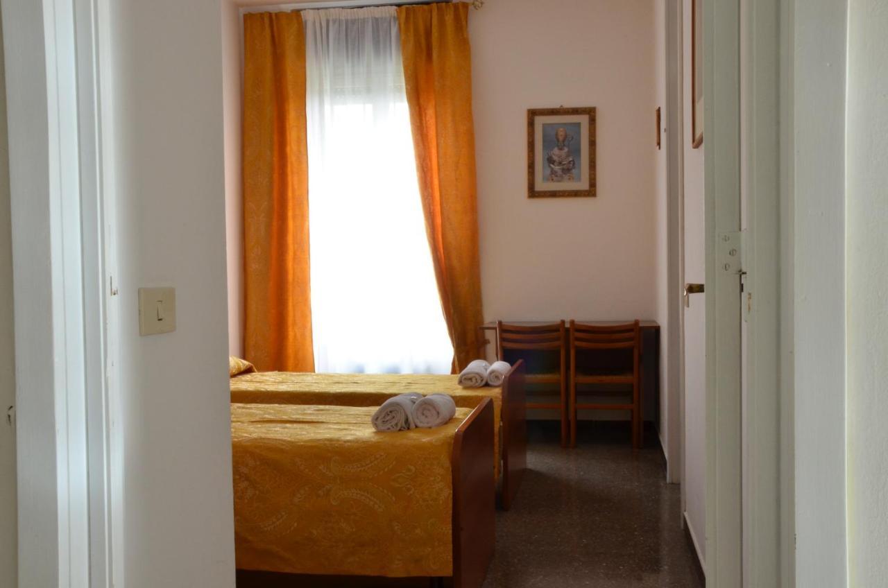 Casa Per Ferie Jpii Dom Polski روما المظهر الخارجي الصورة