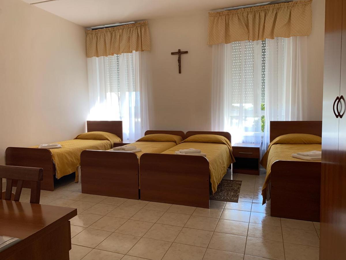 Casa Per Ferie Jpii Dom Polski روما المظهر الخارجي الصورة